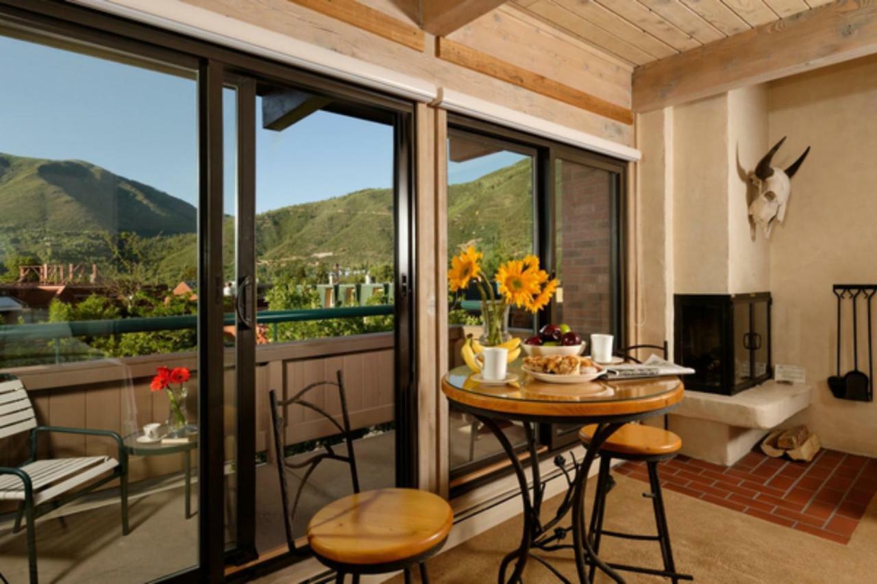 Aspen Square Condominium Hotel Exterior foto