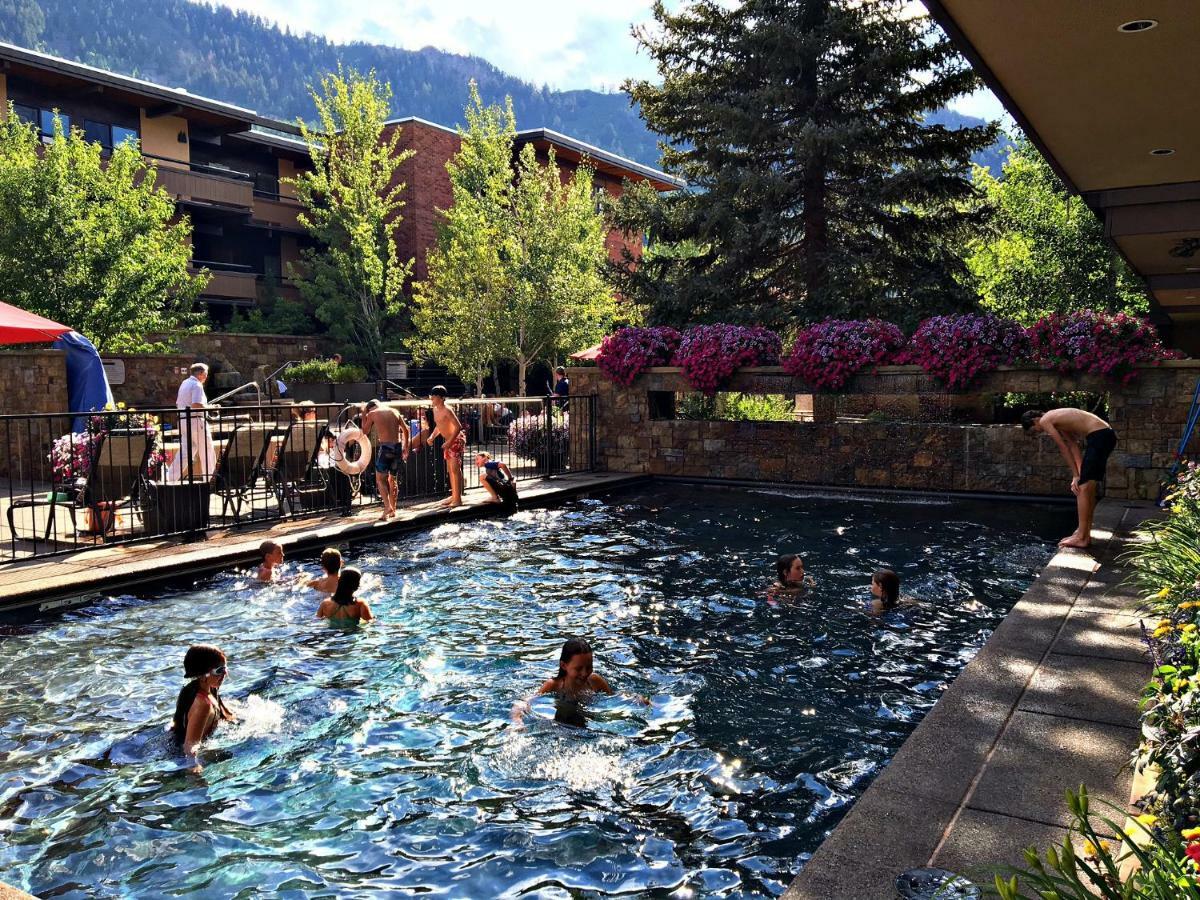 Aspen Square Condominium Hotel Exterior foto